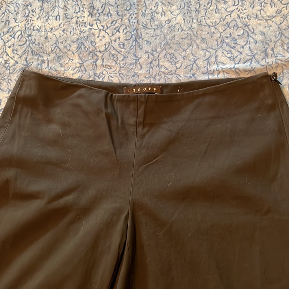 Capris - Picture 3 of 5